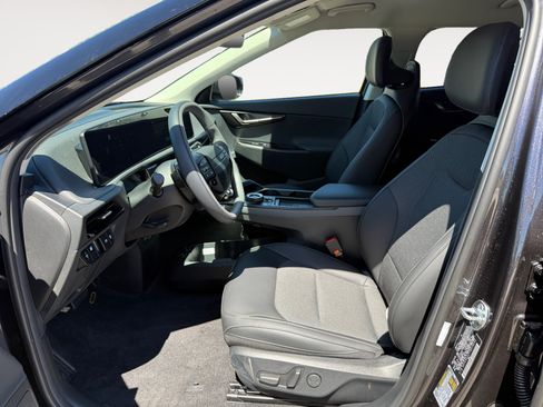 New 2026 Kia EV6 Light RWD image 10