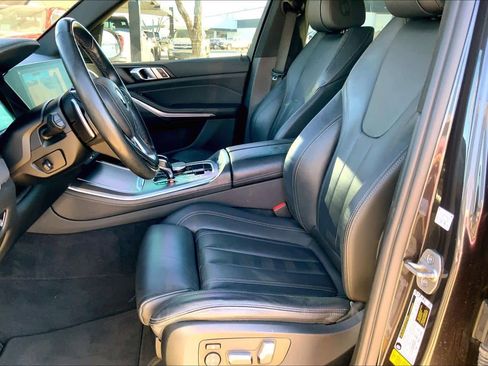 Used 2022 BMW X5 sDrive40i w/ Premium Package image 7