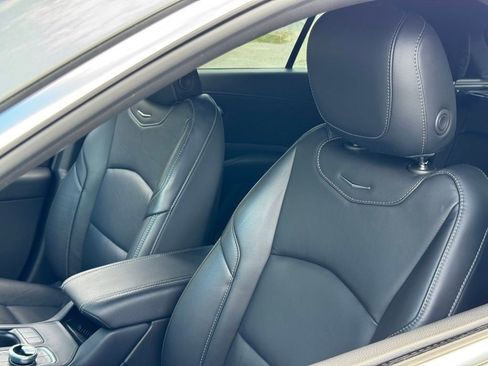 Certified 2024 Cadillac XT4 Premium Luxury image 14