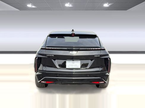 New 2026 Cadillac Lyriq Sport RWD image 10