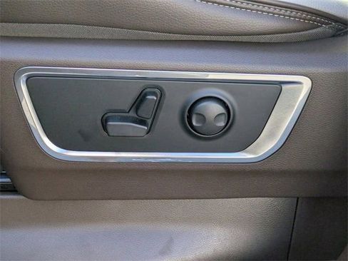 New 2026 Chrysler Pacifica Select image 28