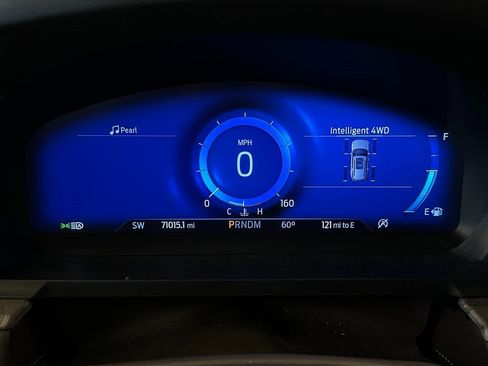 Used 2020 Ford Explorer Platinum w/ Premium Technology Package image 9