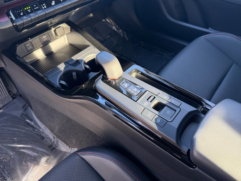 New 2027 Toyota Prius Plug-In Hybrid w/ Limited Premium Package FWD image 18