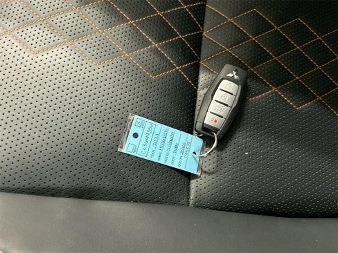 Used 2023 Mitsubishi Outlander SEL 40th Anniversary image 12