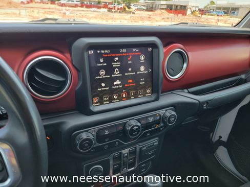 Used 2023 Jeep Gladiator Rubicon w/ LED Lighting Group image 21