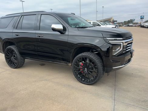 Used 2025 Chevrolet Tahoe Premier image 3