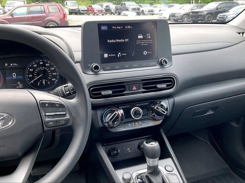 Used 2023 Hyundai Kona SEL AWD/4WD image 6
