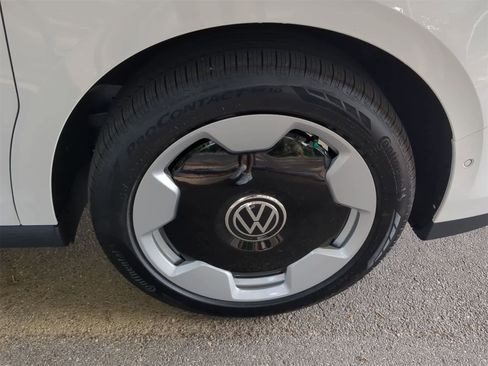 New 2025 Volkswagen ID. Buzz Pro S image 14