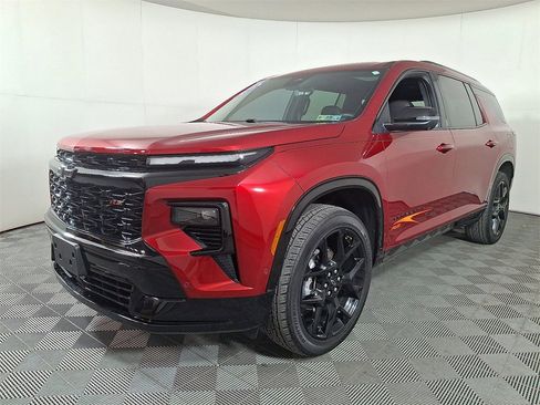 Used 2024 Chevrolet Traverse RS w/ LPO, Floor Liner Package image 6