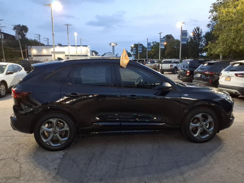 Certified 2023 Ford Escape ST-Line w/ Tech Pack #1 FWD image 2