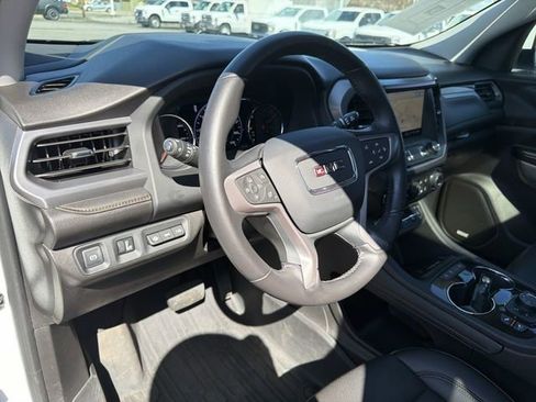 Used 2021 GMC Acadia AT4 w/ Technology Package image 12
