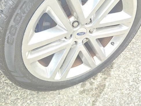 Used 2017 Ford Expedition Platinum image 19