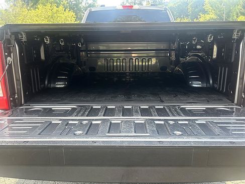 Used 2024 Ford F250 Lariat AWD/4WD image 23