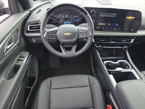 New 2026 Chevrolet Traverse LT w/ Enhanced Driving Package AWD/4WD image 3