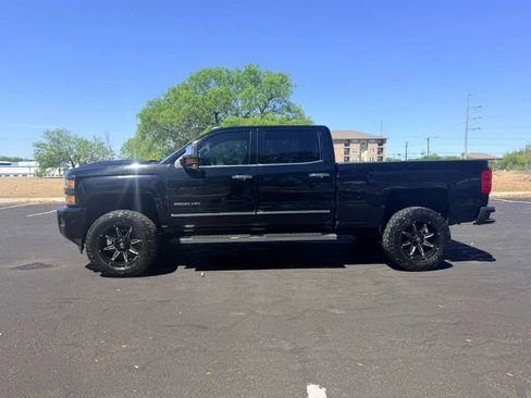 Used 2018 Chevrolet Silverado 2500 LTZ w/ Duramax Plus Package image 4