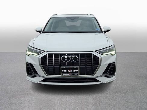 Used 2024 Audi Q3 2.0T Premium image 2