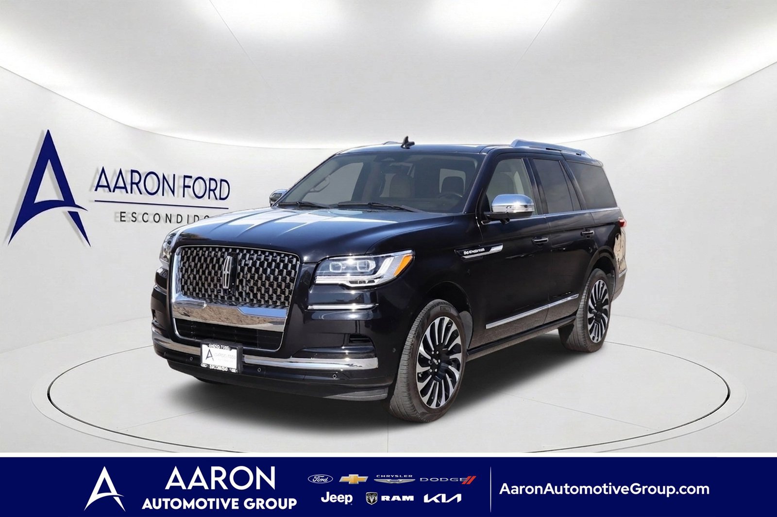 Used 2023 Lincoln Navigator Black Label AWD/4WD image 1