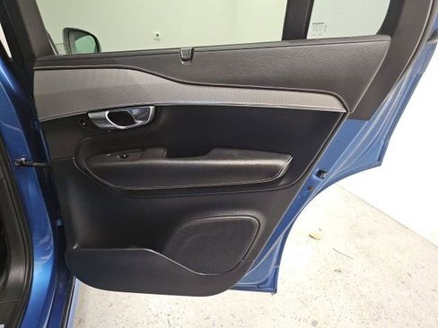 Used 2019 Volvo XC90 T5 R-Design w/ Advanced Package image 37