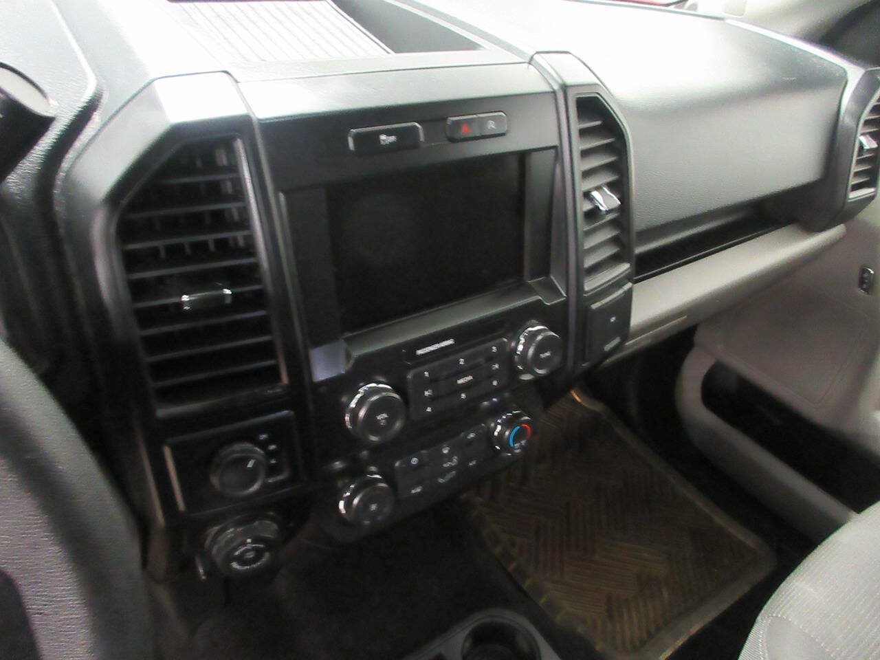 Used 2019 Ford F150 XL w/ Equipment Group 101A Mid AWD/4WD image 27