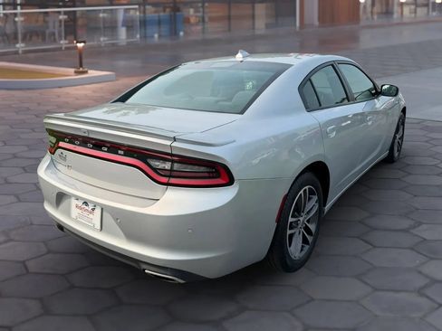 Used 2019 Dodge Charger SXT AWD/4WD image 5