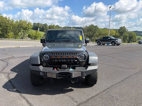 Used 2017 Jeep Wrangler Unlimited Sport w/ Quick Order Package 24S AWD/4WD image 3