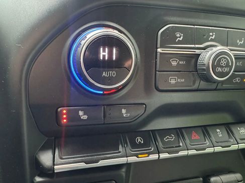 Used 2021 Chevrolet Silverado 1500 RST image 21