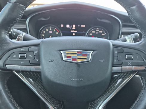 Used 2023 Cadillac XT6 Sport w/ Technology Package AWD/4WD image 24