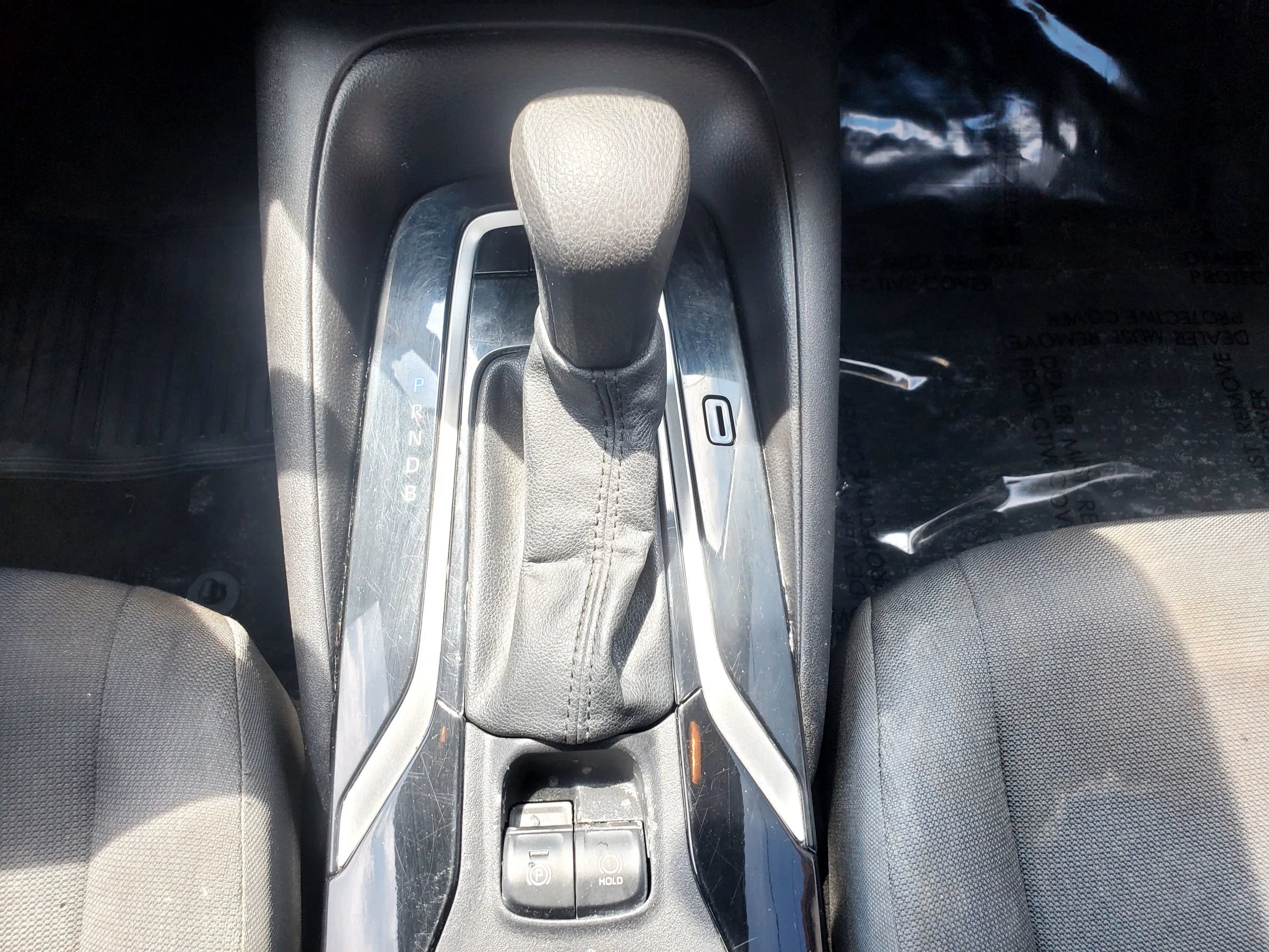 Used 2021 Toyota Corolla LE FWD image 35