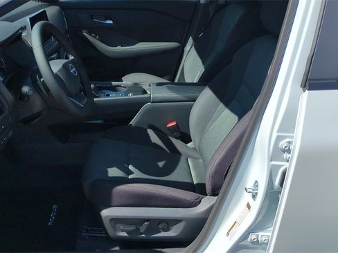 New 2026 Nissan Rogue SV w/ Cold Weather Package image 10