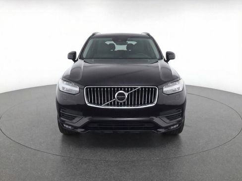 Used 2022 Volvo XC90 T6 Momentum w/ Advanced Package image 2