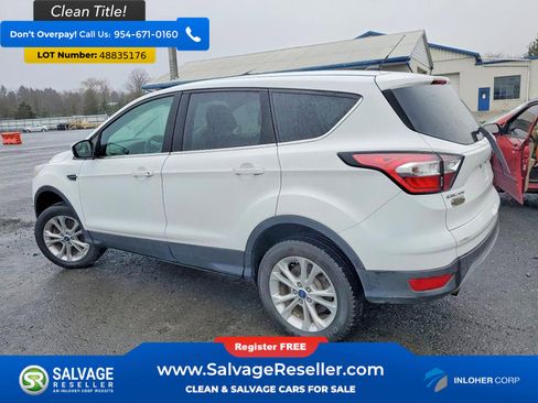 Used 2017 Ford Escape SE AWD/4WD image 3