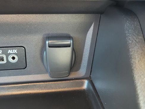 Used 2024 Nissan Sentra SV FWD image 22