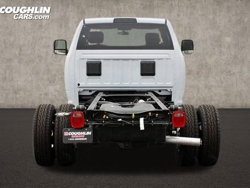 New 2024 RAM 3500 Tradesman w/ Chrome Appearance Group image 8