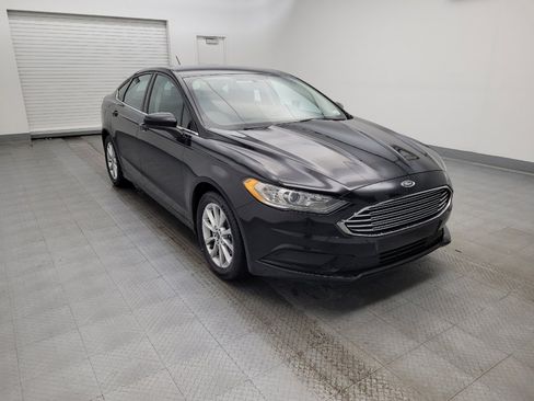 Used 2017 Ford Fusion SE w/ Fusion SE Technology Package image 13