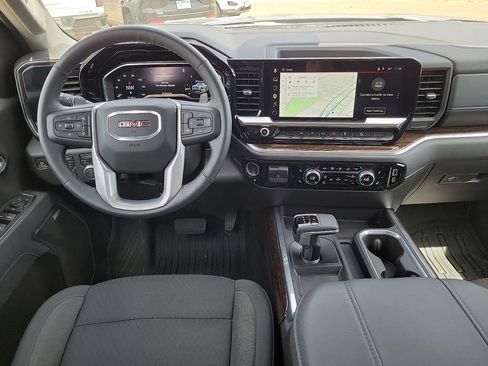 Used 2025 GMC Sierra 1500 Elevation AWD/4WD image 17