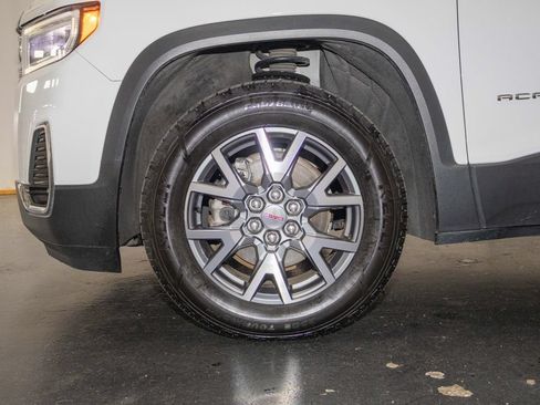 Used 2023 GMC Acadia SLT AWD/4WD image 8