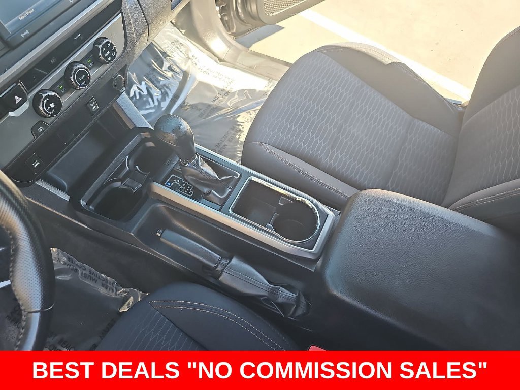 Used 2017 Toyota Tacoma SR5 w/ Tow Package RWD image 22