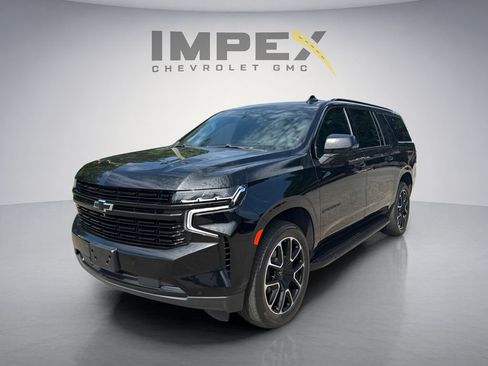 Used 2023 Chevrolet Suburban RST w/ Luxury Package AWD/4WD image 1