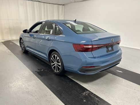Used 2025 Volkswagen Jetta Sport FWD image 7