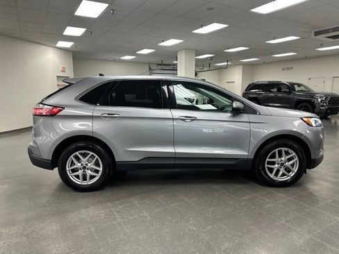 Used 2022 Ford Edge SEL AWD/4WD image 8