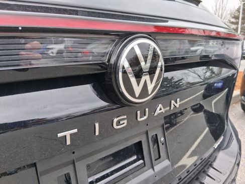 New 2026 Volkswagen Tiguan SEL R-Line AWD/4WD image 31