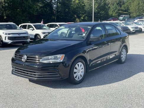 Used 2015 Volkswagen Jetta S FWD image 3