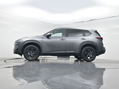Used 2026 Nissan Rogue SV w/ Cold Weather Package FWD image 21