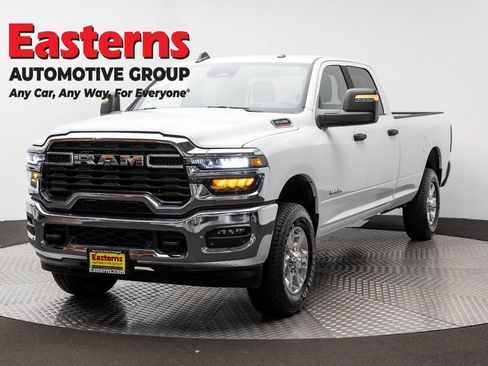 Used 2025 RAM 3500 Lone Star AWD/4WD image 1