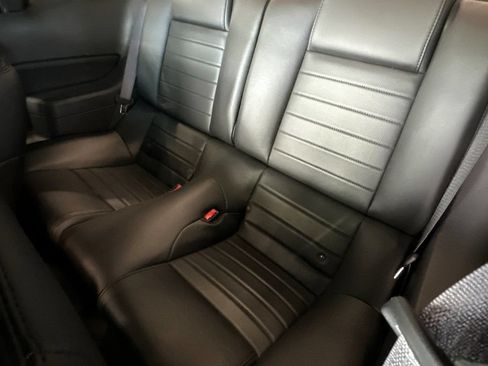 Used 2009 Ford Mustang Shelby GT500 RWD image 12