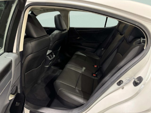 Certified 2025 Lexus ES 300h w/ Premium Package FWD image 26
