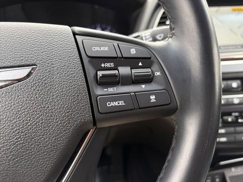 Used 2018 Genesis G80 3.8 w/ Option Group 02 image 18