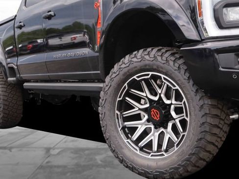 New 2026 Ford F250 Lariat w/ Black Appearance Package AWD/4WD image 3