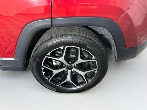 Used 2025 Jeep Compass Limited AWD/4WD image 11
