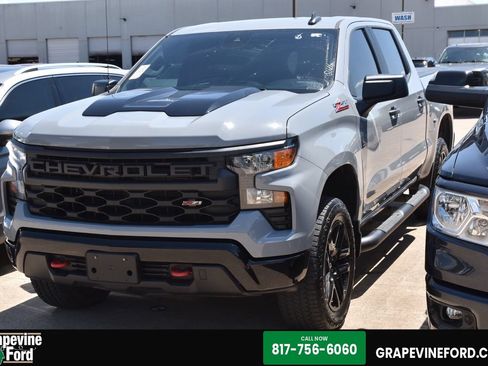 Used 2024 Chevrolet Silverado 1500 Custom Trail Boss AWD/4WD image 1